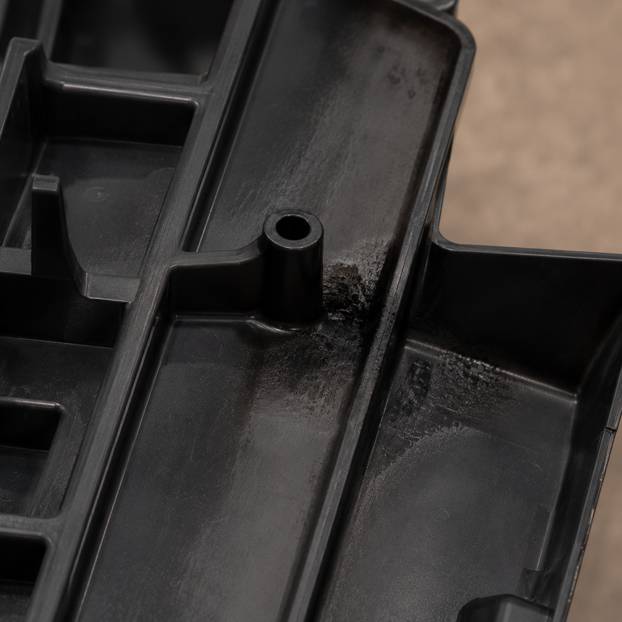 Diesel effect - burn marks at the end of the flow path